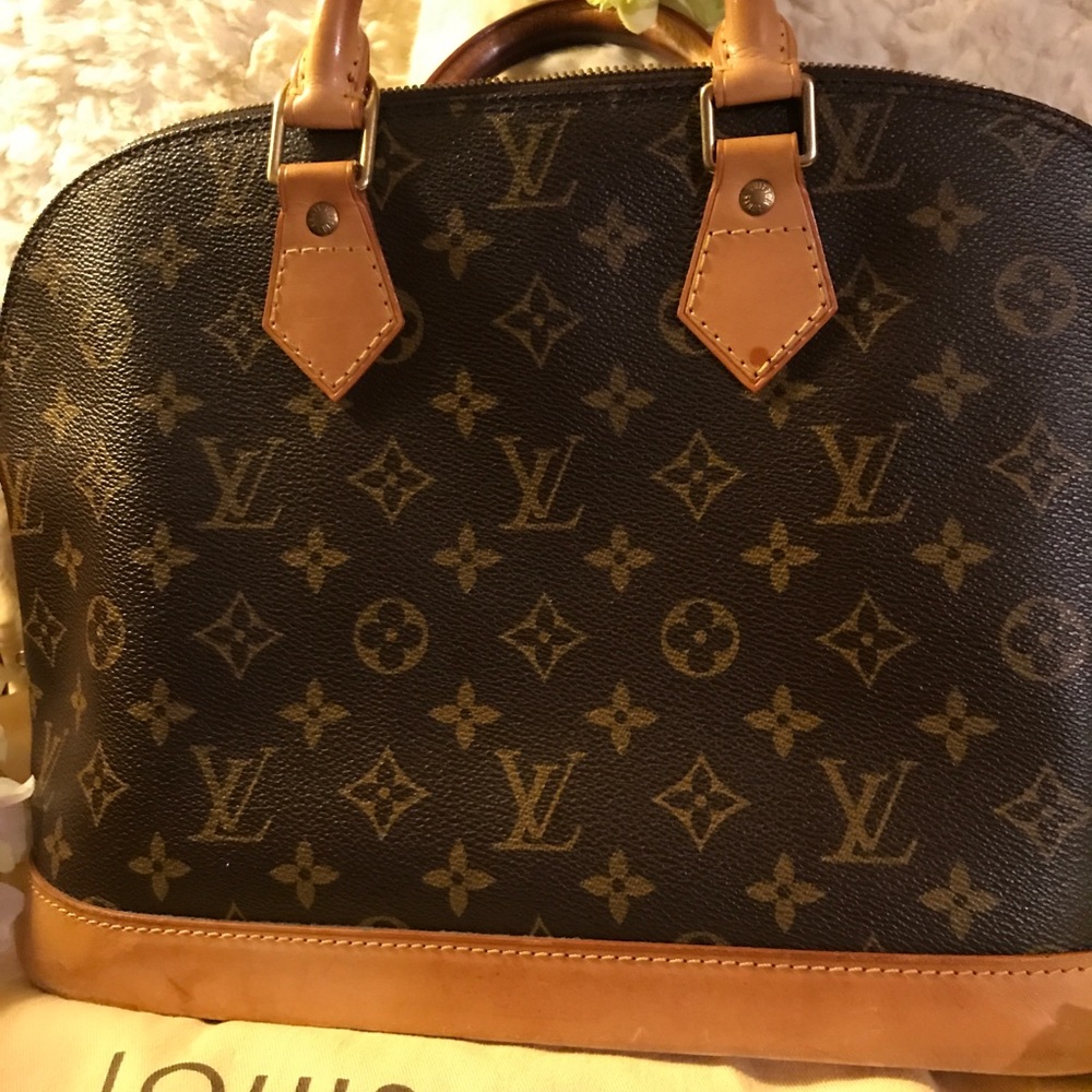 🌟SOLD!!!💜great CONDITION!!💜🌟LOUIS V ALMA PM! - Picture 5 of 8